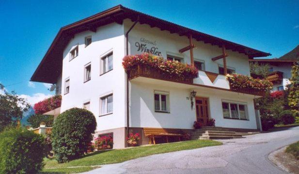 Hotel Gästehaus Winkler Karres Exterior foto